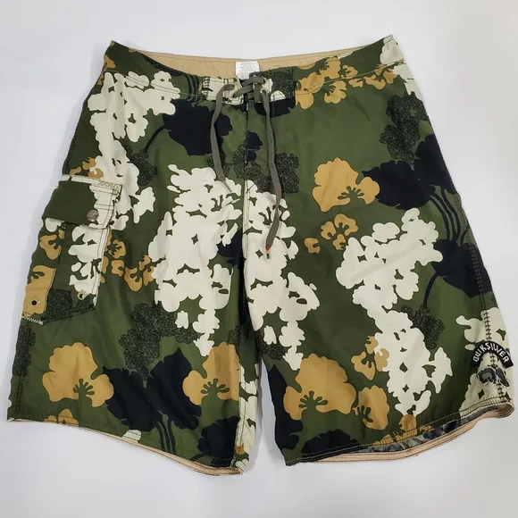 Quicksilver Boardshorts - Picture 1 of 5